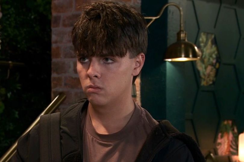 ITV Corrie viewers piece together clues about Mason’s violent sibling