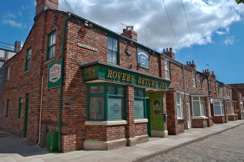 Coronation Street favourite dramatically quits job after ‘being taken advantage of’