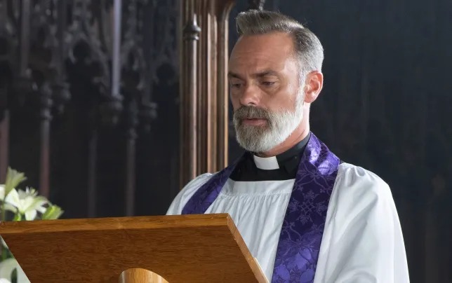 Coronation Street fans issue health warning to Daniel Brocklebank after spotting worrying sign