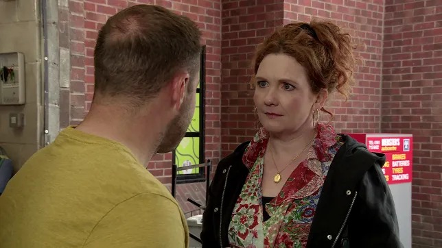 Tyrone and Fiz get shock news that ruins her birthday in Coronation Street