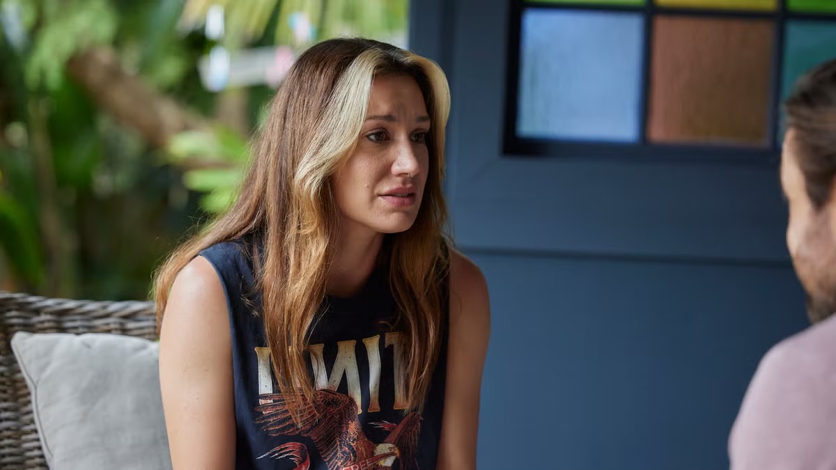 Home and Away spoiler: Eden responds to Cash’s proposal