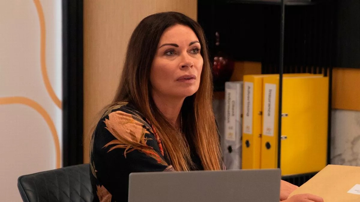 Coronation Street reveals Carla Connor’s turmoil as mystery letter exposed in Peter twist