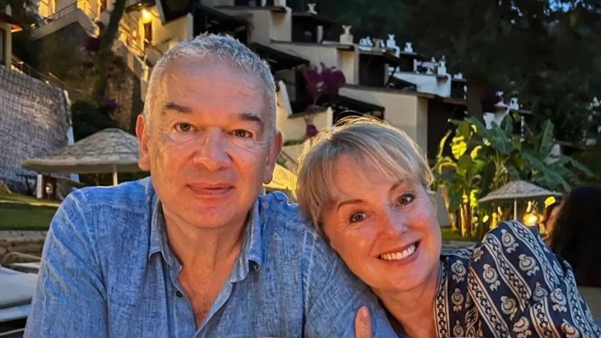 Corrie’s Sally Dynevor gushes over Emmerdale star husband as she says ‘love you’