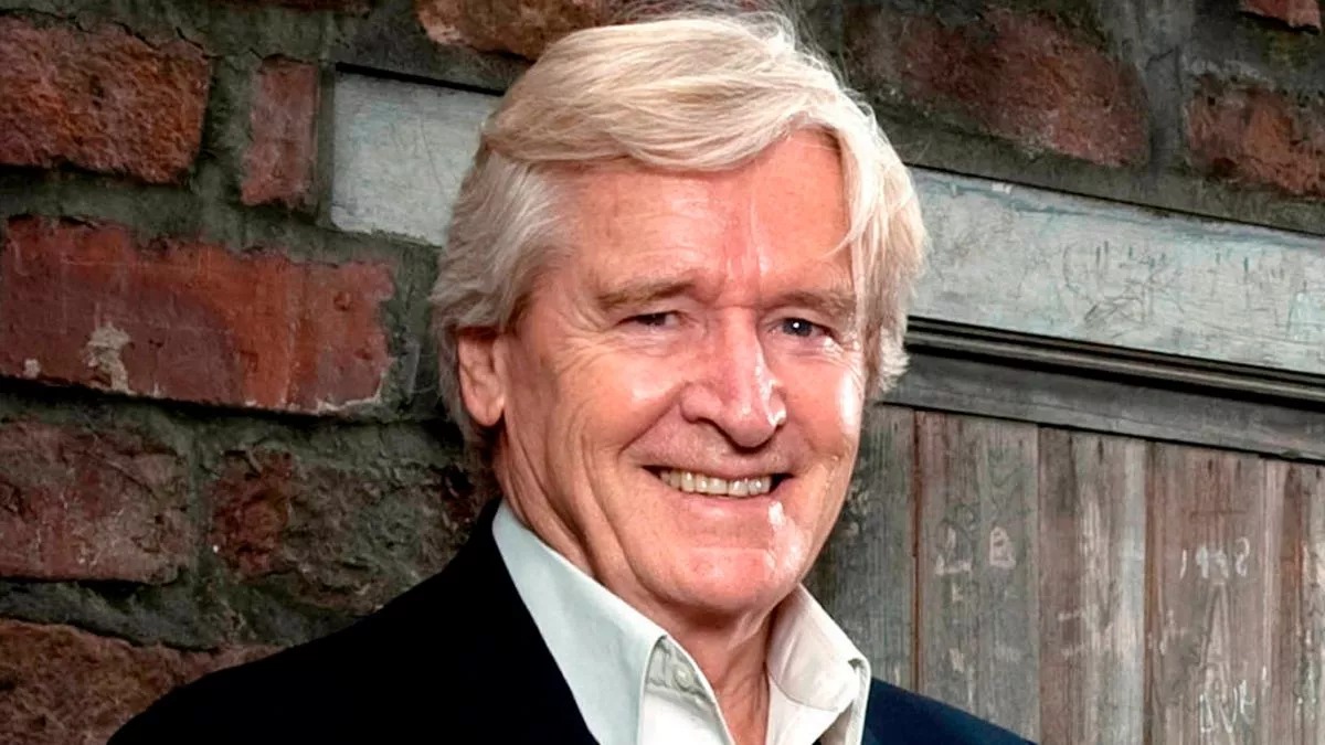 Coronation Street legend Bill Roache offered bumper new deal amid bankruptcy woes