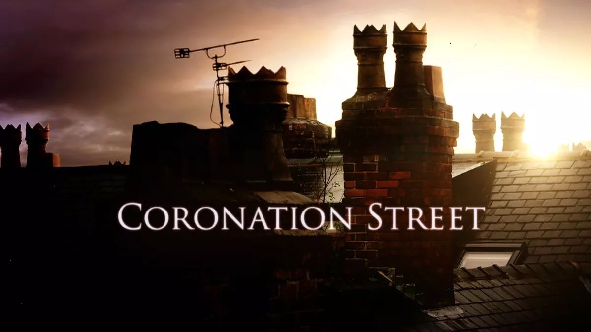 Coronation Street airs shock exit as icon quits cobbles after 10 years – and fans are gutted