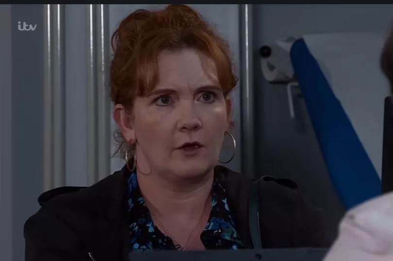 ITV Coronation Street fans ‘work out’ Fiz’s health issue – and she’s not pregnant