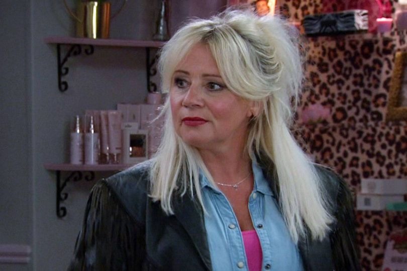 ITV Emmerdale viewers fume as soap ‘forgets’ vital fact after Tina Dingle recast