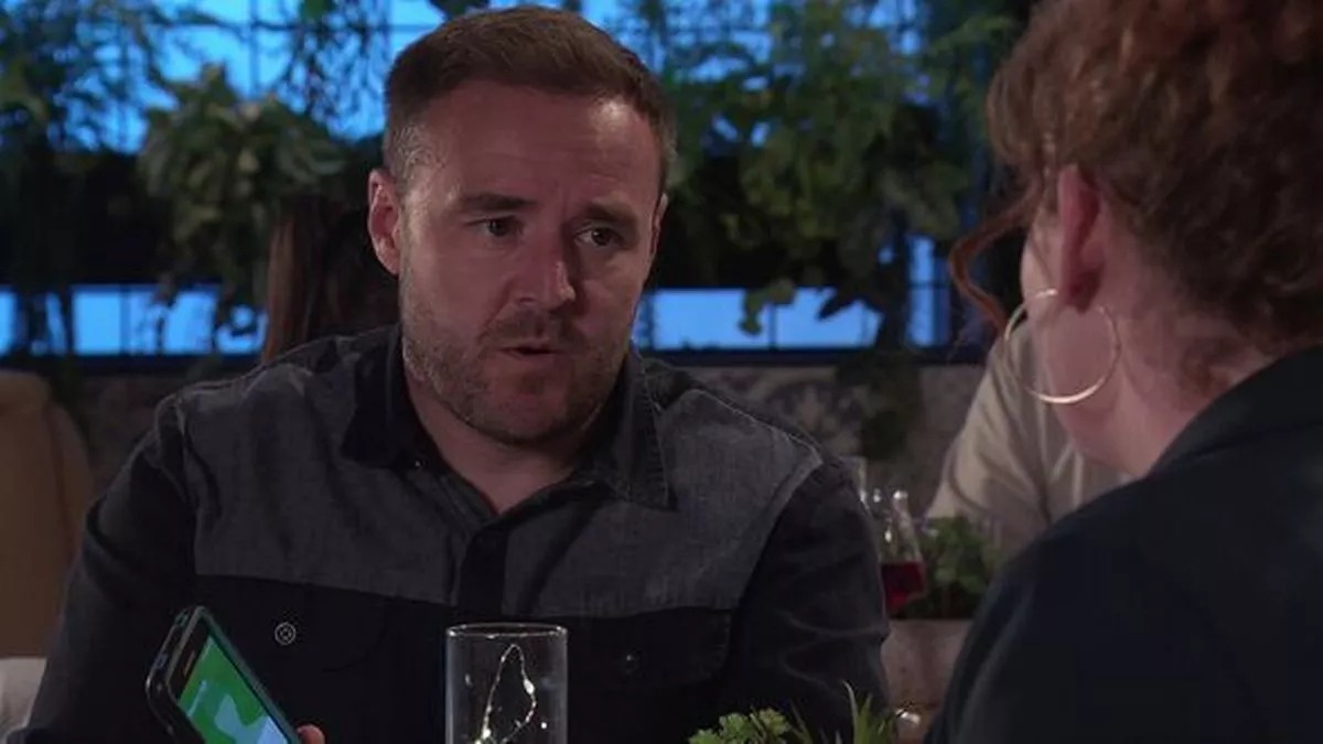 Coronation Street Fiz’s ‘real baby daddy’ exposed by fans – and it’s not Tyrone or Kirk