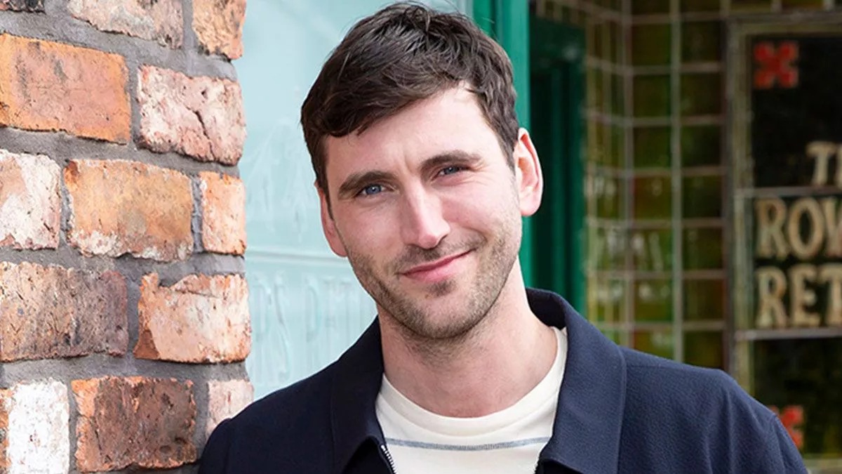 Coronation Street star teases whether Kit killed Joel as character ‘hiding something’