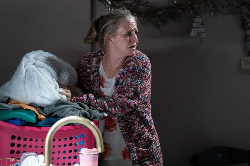 EastEnders spoilers confirm truly ‘devastating day’ as character returns to The Vic