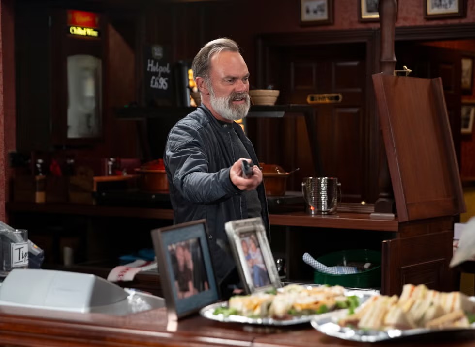 Coronation Street star explains Billy’s big Todd revelation in sad scenes