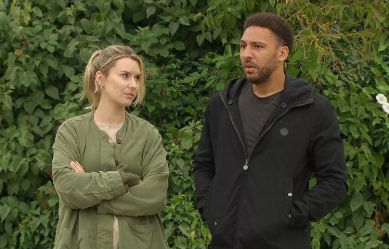 Emmerdale teases break up for popular couple as fans ‘spot’ love-triangle clue