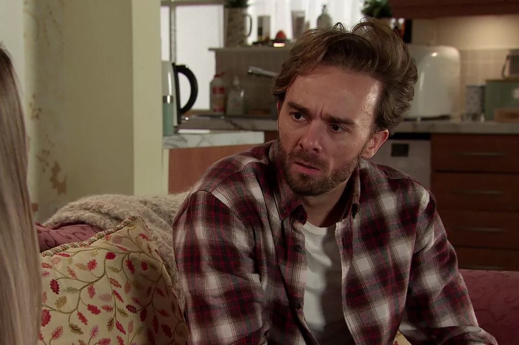 Coronation Street star admits he won’t speak to on-screen mum now she’s left ITV soap