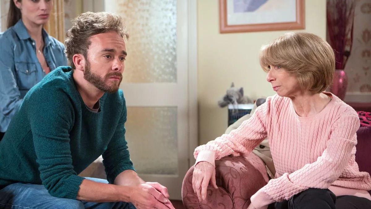 ITV Coronation Street star demanded last-minute rewrite for Helen Worth’s final scene