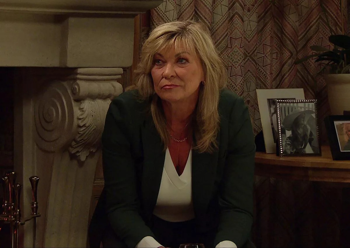 Emmerdale Christmas bombshell as Kim Tate star drops hints about Peter’s ‘secret’ boss