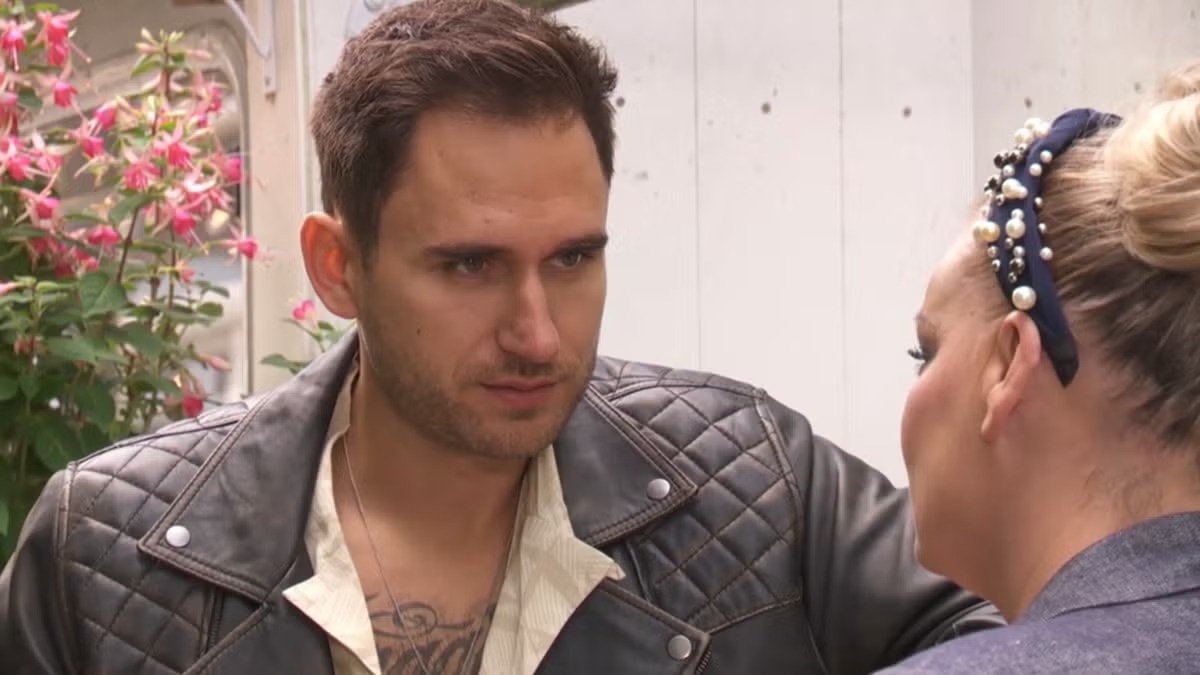 Hollyoaks teases Freddie and Vicky affair reveal next week