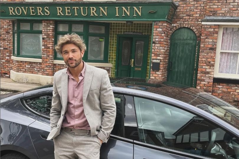 Coronation Street’s Emrhys Cooper says ‘that’s a wrap’ as he speaks out after final soap scenes