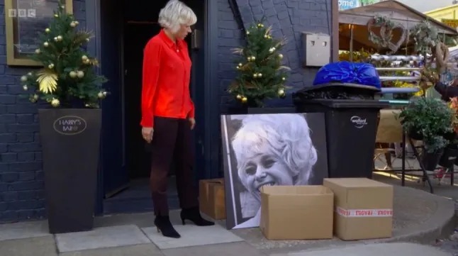 EastEnders fans enraged with Nicola as she does the unthinkable to a TV legend