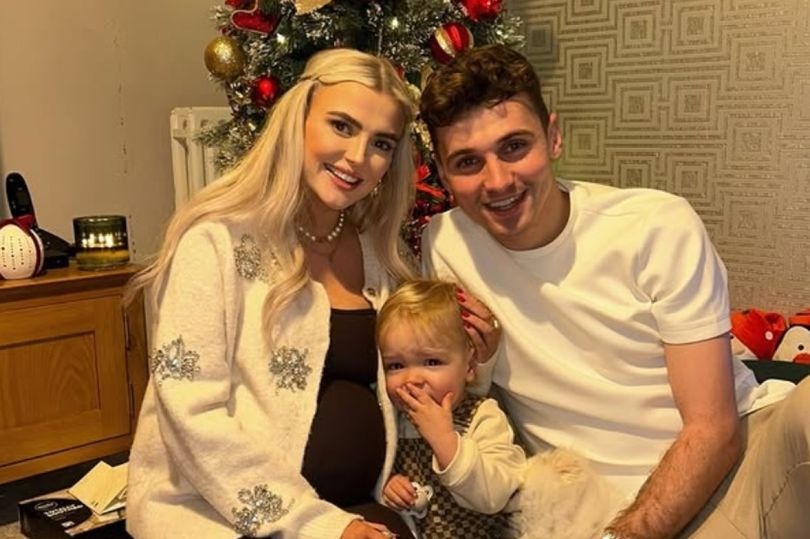 Coronation Street’s pregnant Lucy Fallon flooded with messages after ‘over and out’ statement before giving birth