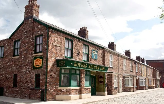 Cast upset as Coronation Street cancels Christmas party after ‘difficult year’