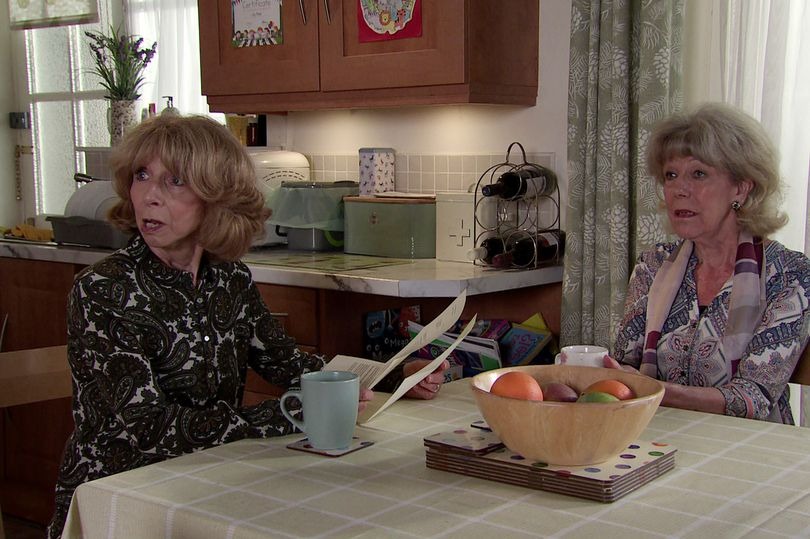 Coronation Street fans have realised age gap of Audrey and Gail stars Helen Worth and Sue Nicholls