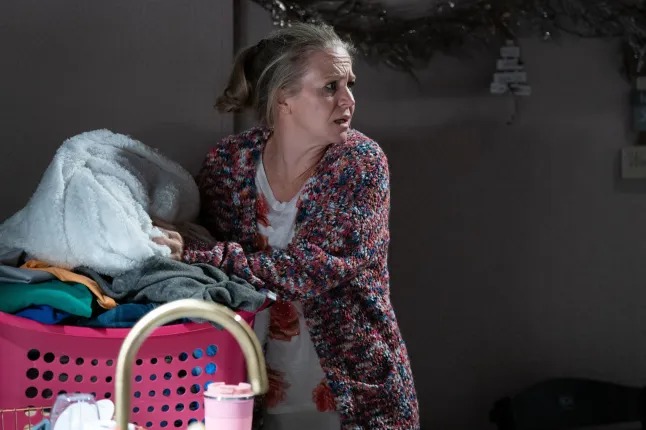 EastEnders’ Linda stages dramatic exit after disturbing drunken behaviour