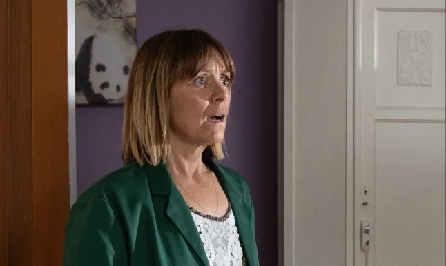 Rhona in hot water over April’s disappearance in Emmerdale as her secret is betrayed