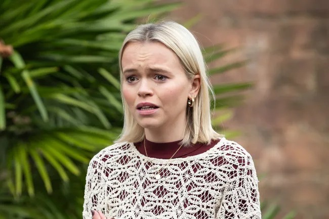 Hollyoaks spoilers: Dilly Harcourt learns the sickening truth from Sienna!