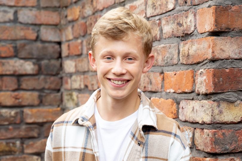 Coronation Street’s Dylan Wilson star makes fans ‘scared’ with ominous four-word soap update