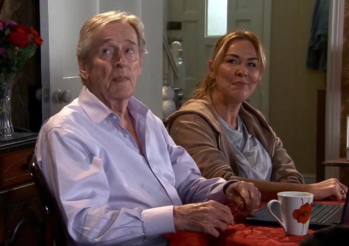 Coronation Street favourite set to leave cobbles after huge Ken Barlow twist