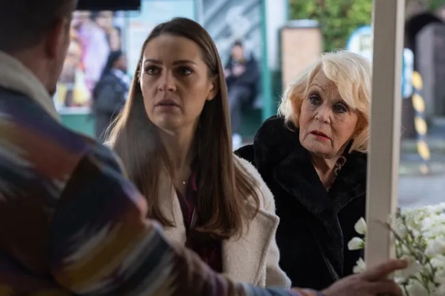 Hollyoaks spoilers: Sienna Blake terrified as Abe reveals Dilly’s murder?