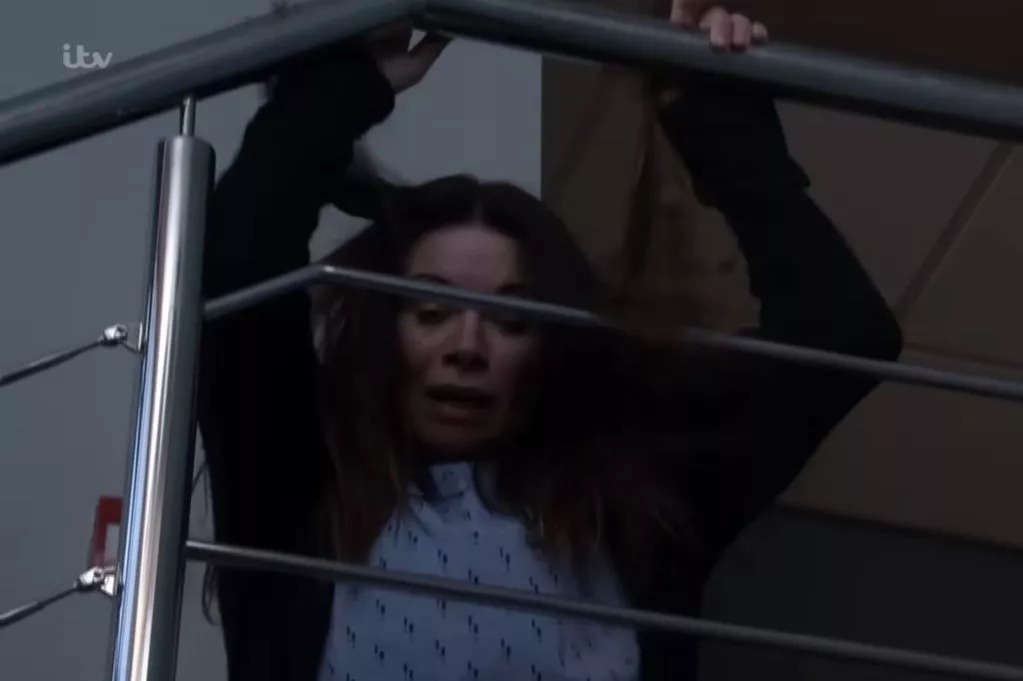 Coronation Street fans divided over ‘traumatic’ Carla Connor and Lisa Swain scenes and say ‘please tell me’