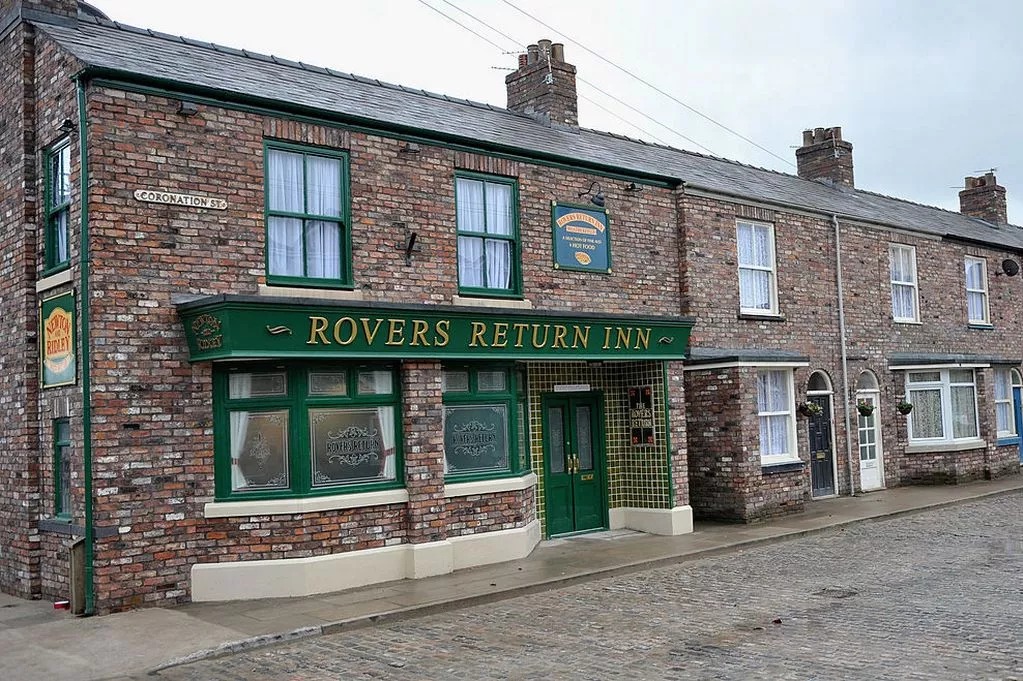 Coronation Street fans ‘work out’ return after 20 years as star ‘quits’ soap