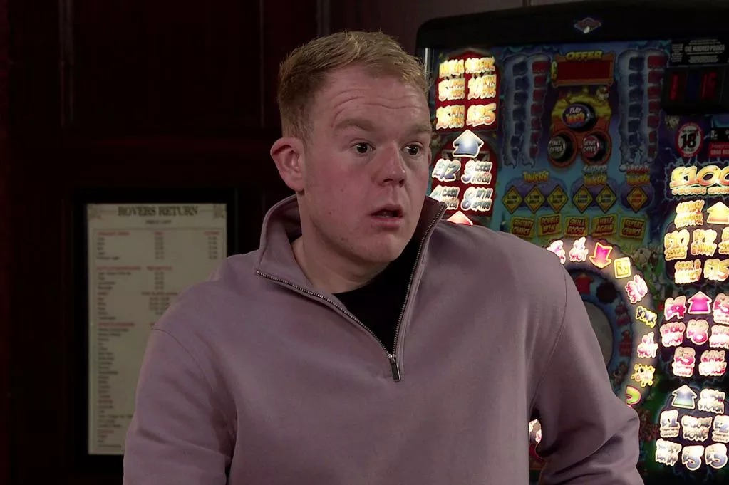 Coronation Street fans ‘calling it’ as they ‘work out’ Craig Tinker’s shock exit from Weatherfield