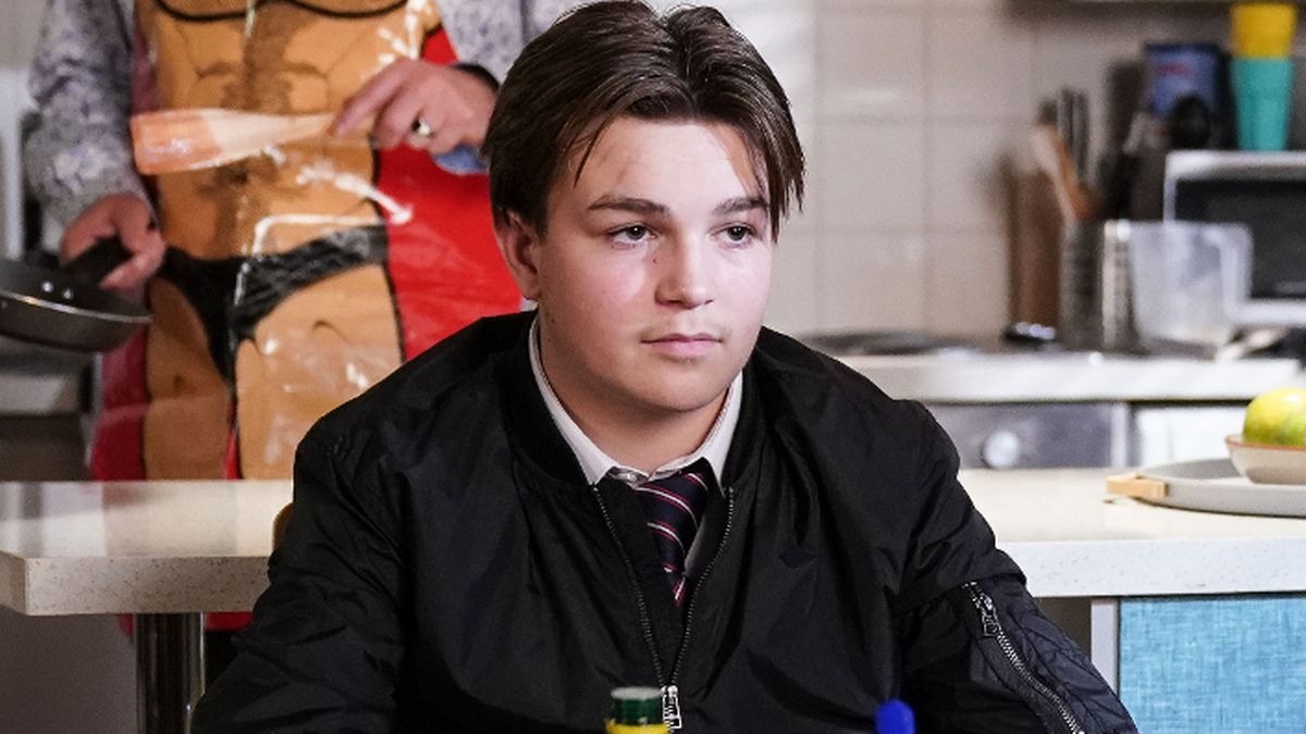 EastEnders Tommy Moon reveals true identity of ‘Matt’ – but fans ‘rumble lie’