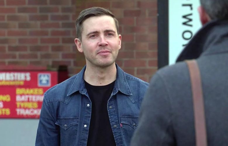 Coronation Street reveals Todd Grimshaw’s new love interest – and actor’s son of famous face