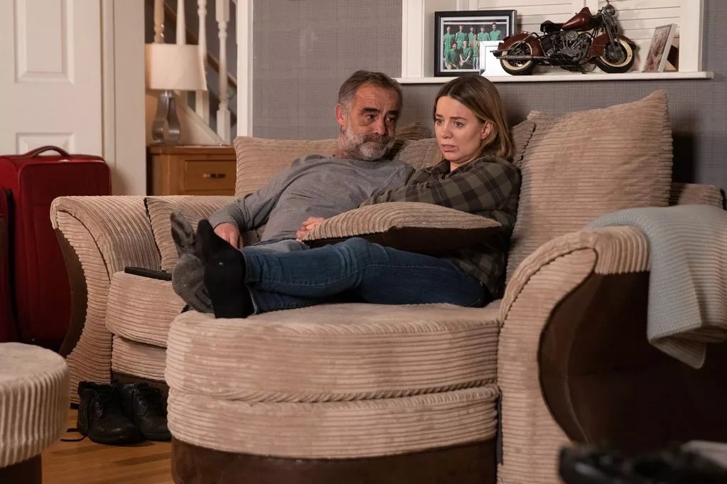 Coronation Street fans ‘not ready’ for shock ‘affair’ as actress reacts to new ‘family’ casting