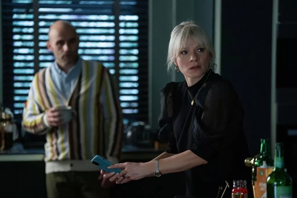 BBC EastEnders murder twist revealed as Mitchells receive visit from unwelcome guest