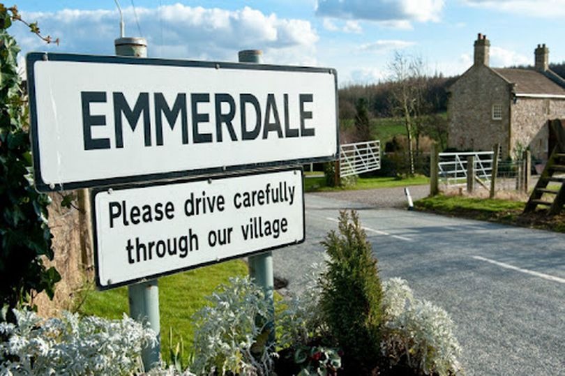 Emmerdale spoilers reveal legend to return from the dead for dramatic scenes