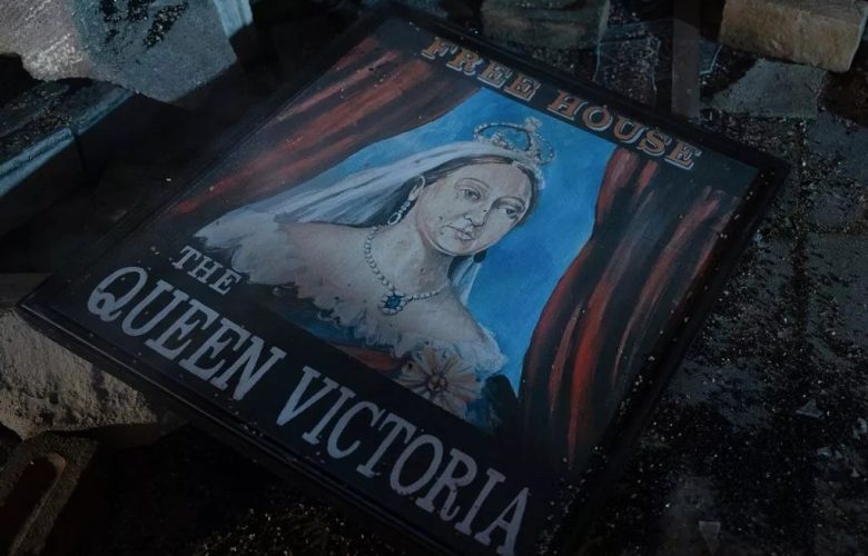 EastEnders fans ‘work out’ new Queen Vic owner – and it’s legend returning to soap