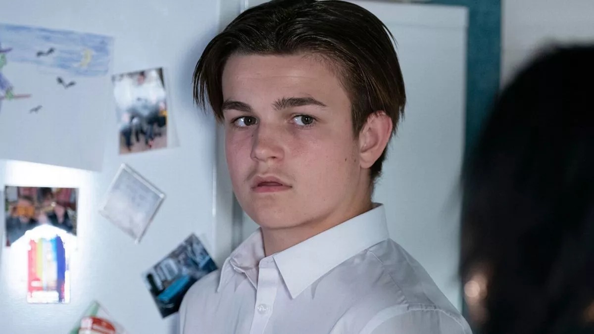 EastEnders fans ‘rumble’ identity of Tommy’s friend – and it’s bad news for Kat